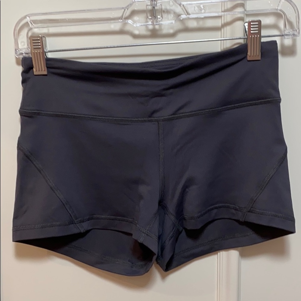 🛍 athletic shorts